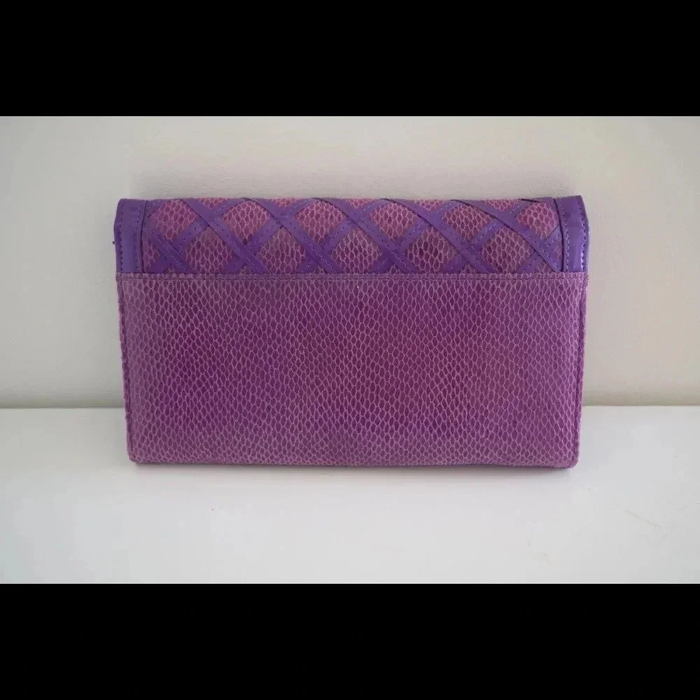 White House black market clutch - Picture 2 of 7
